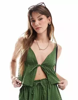 Esme - эксклюзивный укороченный топ оливкового цвета со структурой и завязками спереди, в комплекте