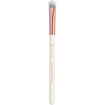 Essence кисть для теней, 1 шт.