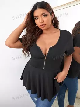 Essnce Футболка больших размеров, полумолния, рюшами по низу Shein, черный