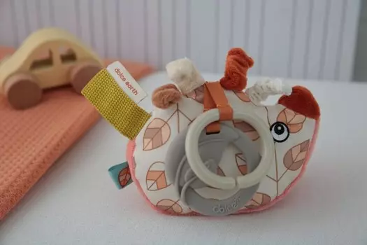 Ежик Гарри, мягкая игрушка и сенсорный кулон, ножка - Dolce Toys