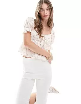 Фактурная блузка с завязками спереди и мелким принтом Miss Selfridge