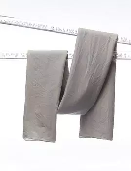 Фактурная серая шаль Kayra