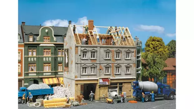 Faller Таунхаус на реконструкции