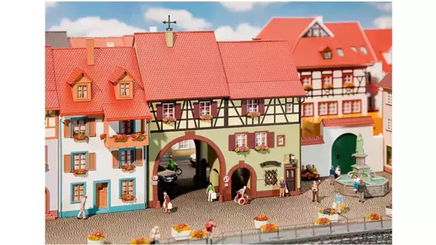 Faller Таунхаус Нидерес Тор