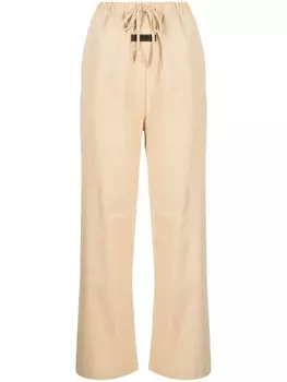 FEAR OF GOD ESSENTIALS брюки с кулиской и нашивкой-логотипом, коричневый