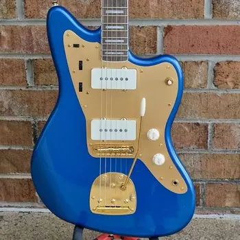 Fender 40th Anniversary Jazzmaster, Gold Edition, накладка на гриф Laurel, накладка из анодированного золота, синий цвет Lake Placid 40th Anniversary Jazzmaster?, Gold Edition, Laurel Fingerboa...