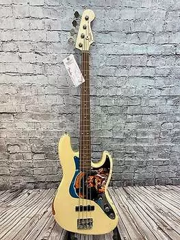 Fender 60th Anniversary Road Worn '60s Jazz Bass 2020 Olympic White