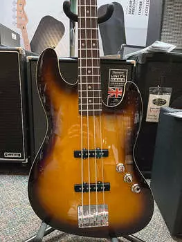 Fender Aerodyne Jazz Bass Chocolate Burst с сумкой