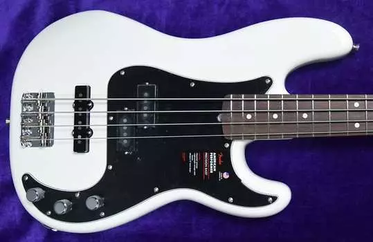 Fender American Performer Precision, арктический белый / палисандр AM Performer P-Bass