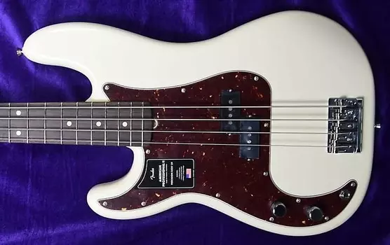 Fender American Pro II P-Bass *LEFTY*, олимпийский белый цвет с накладкой из палисандра American Professional 2 P-Bass *LEFT Handed