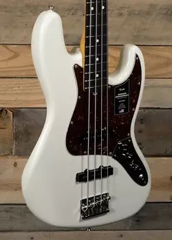 Fender American Professional II Jazz Bass Olympic White с футляром и палисандровой накладкой