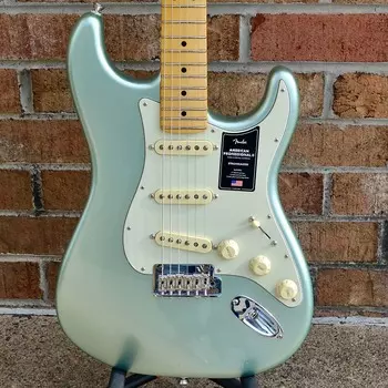 Fender American Professional II Stratocaster, кленовый гриф, цвет Mystic Surf Green American Professional II Stratocaster?, Maple Fingerboard, My...