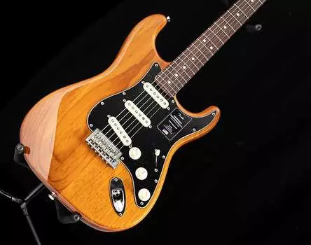 Fender American Professional II Stratocaster Жареная сосна American Professional II Stratocaster with Rosewood Fretboard