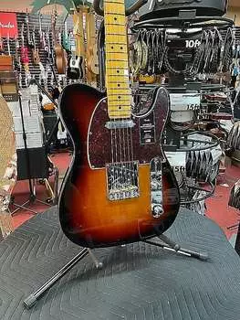 Fender American Professional II Telecaster, кленовый гриф, 3 цвета Sunburst American Professional II Telecaster, Maple Fingerboard, 3-Color Sunburst