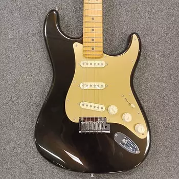 Fender American Ultra Stratocaster - техасский чай