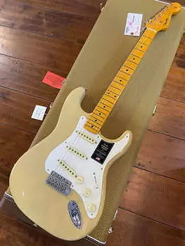 Fender American Vintage II 1957 Stratocaster MN Vintage Blonde #V2206759 (8 фунтов, 13,8 унций)