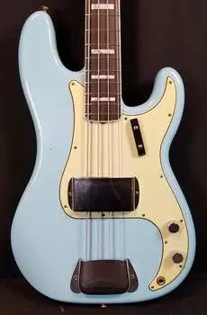 Fender Custom Shop Limited Edition P/J Bass, Journeyman Relic, гриф из палисандра AAA, Daphne Blue, w/HSC Custom Shop Limited Edition P/J Bass, Journeyman Relic, AAA Rosewood Fretboard, Daphne Blue, w/HSC