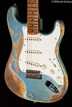 Fender Custom Shop Limited Edition Red Hot Strat Super Heavy Relic Maple Fingerboard Super Faded Aged Lake Placid Blue (989) Custom Shop Limited Edition Red Hot Strat Super Heavy Relic Maple Fingerboard Super Faded Aged (989)