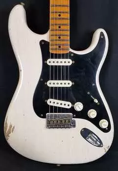 Fender Custom Shop Time Machine 1957 Stratocaster Relic, пепельный корпус, состаренная белая блондинка, с твидовым футляром 9231013802