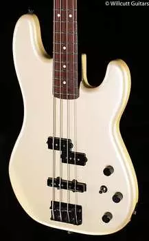 Fender Duff McKagan Precision Bass, гриф из палисандра, жемчужно-белый (216) бас-гитара
