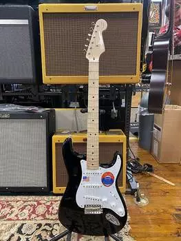 Fender Eric Clapton Artist Series Stratocaster Black **В НАЛИЧИИ** Eric Clapton Artist Series Stratocaster with Vintage Noiseless Pickups