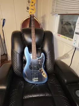 Fender Jazz Bass 2022 Синяя темная ночь