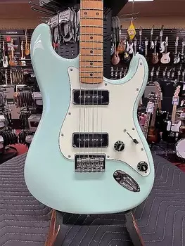 Fender Noventa Strat Кленовый гриф Surf Green Noventa Strat Maple neck Surf Green