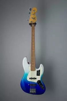Fender Player Plus Active Jazz Bass с чехлом для гитары