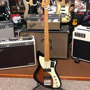 Fender Player Plus Active Meteora Bass 2022 — настоящее время — 3 цвета Sunburst