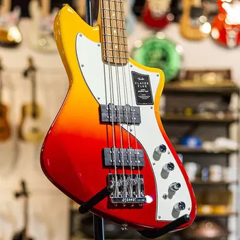 Fender Player Plus Active Meteora Bass - Tequila Sunrise с сумкой Deluxe Gig Bag PP ACTV METEORA BASS PF TQS