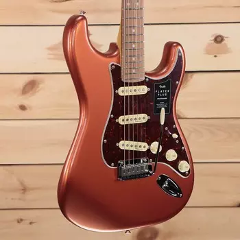 Fender Player Plus Stratocaster — Aged Candy Apple Red — MX22251335