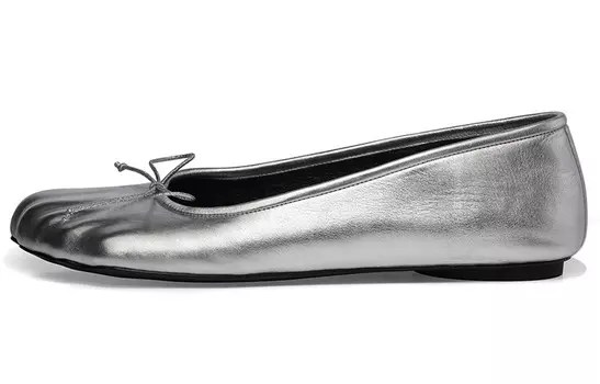 Фетиш-балетки из формованной кожи Balenciaga