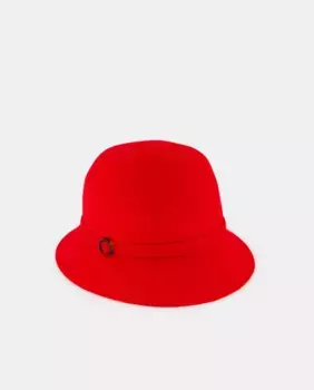 Фетровая шляпа-клош с круглой пряжкой Caray Latouche, красный