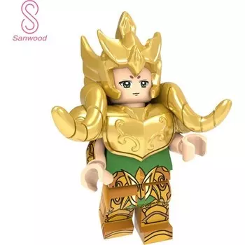 Фигурка Betty Becky со шлемом