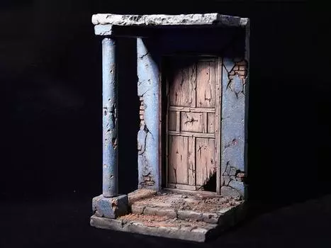Фигурка Broken Street Corners 1/12 Scale Diorama Mmmtoys