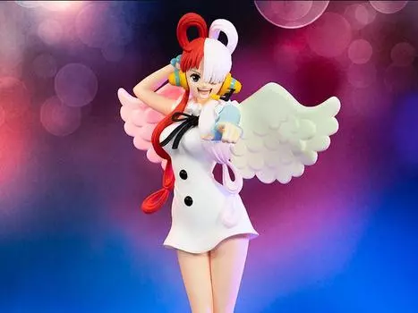 Фигурка One Piece Film: Red Glitter & Glamours Uta Banpresto