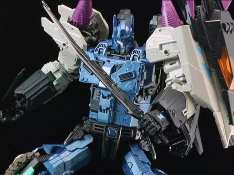 Фигурка Reformatted R-17 Carnifex (2022 Reissue) Mastermind Creations