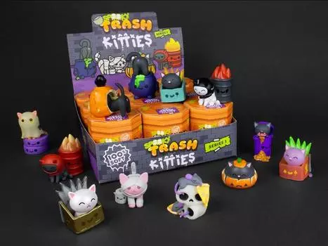 Фигурка Spooky Trash Kitties Series 1 Random Figure 100% Soft
