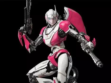 Фигурка Transformers: Bumblebee DLX Scale Collectible Series Arcee Threezero