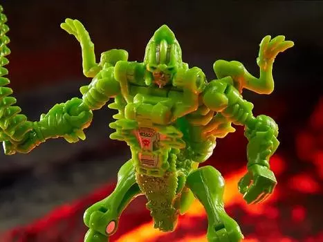 Фигурка Transformers War for Cybertron: Kingdom Core Dracodon Takara Tomy