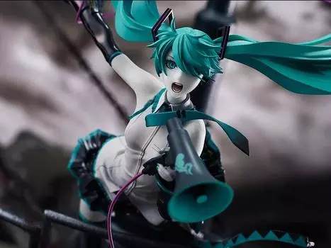 Фигурка Vocaloid Hatsune Miku: Love is War (Refined Ver.) 1/8 Scale Figure & Good Smile Company 20th Anniversary Book Set Good Smile Company
