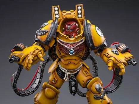 Фигурка Warhammer 40K Imperial Fists Aggressor Brother Sergeant Lycias 1/18 Scale Figure Joytoy