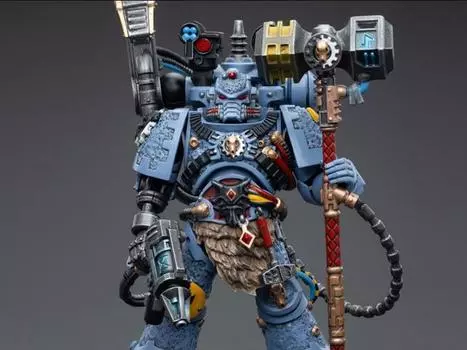 Фигурка Warhammer 40K Space Wolves Iron Priest Jorin Fellhammer 1/18 Scale Figure Joytoy