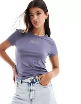 Фиолетовая футболка оверсайз с графическим рисунком Nike Essential Athletics Club