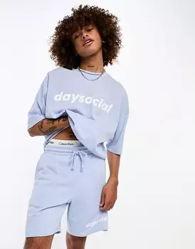 Фиолетовые шорты свободного кроя с логотипом ASOS Daysocial –, однотонные