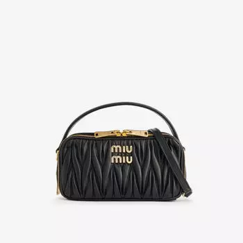 Фирменная сумка через плечо из кожи матлассе Miu Miu, цвет nero