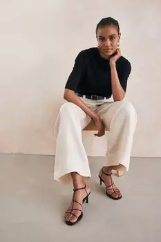 Фирменные кожаные босоножки на высоком каблуке с ремешками Next, черный