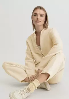 Флисовая куртка hessnatur, бежевый