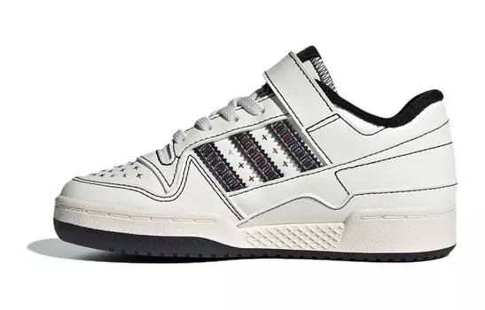 FORUM Kids" Скейтбординг Обувь для детей Adidas Originals, белый/черный