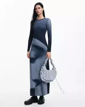 Фото дизайна длинного платья Desigual, серый